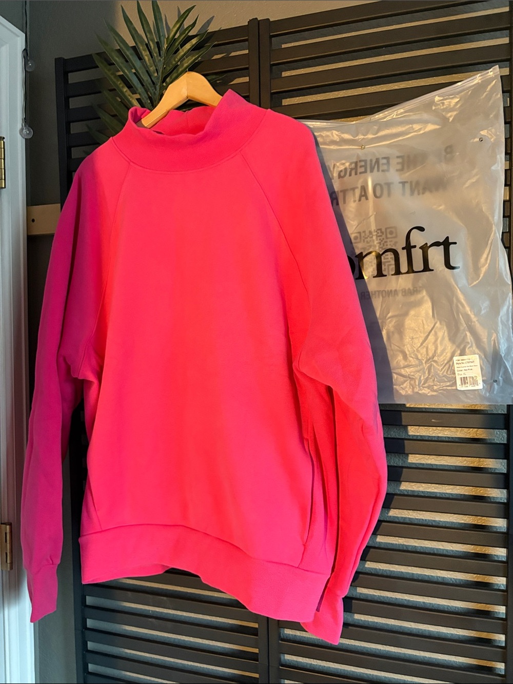Comfrt Cozy Mock Neck Sweater in Hot Pink